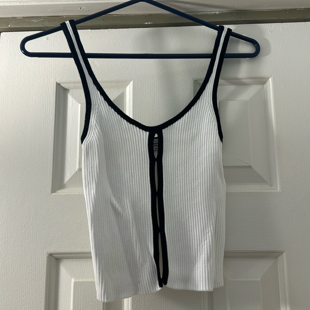Abercrombie white tank